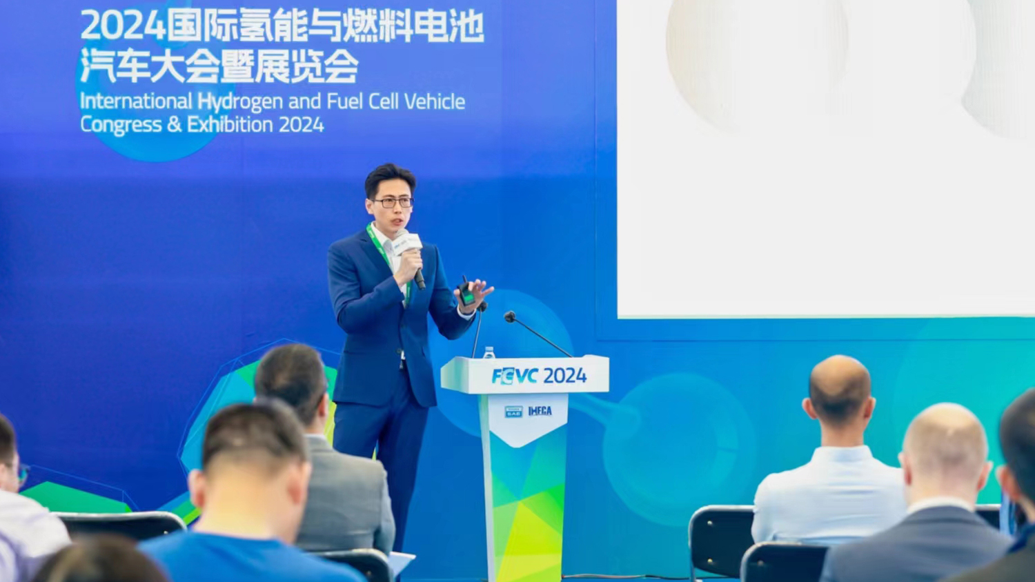 Fuel cell and electrolysis ramp up in China – takeaways from FCVC